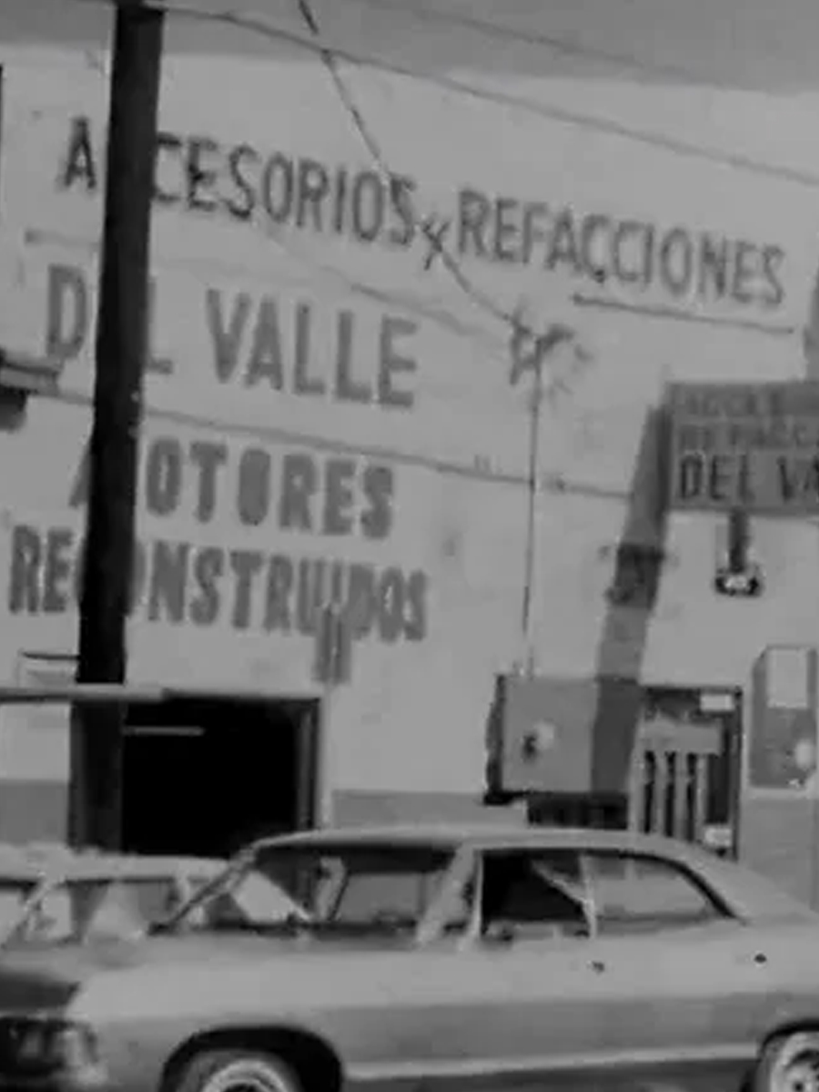 Anuncio de época de muestra: Llantas para todo terreno, 1971.